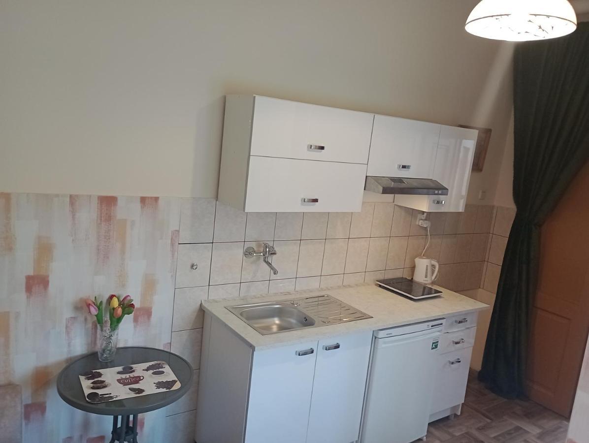 Kawalerka. Apartment Przemysl Bagian luar foto